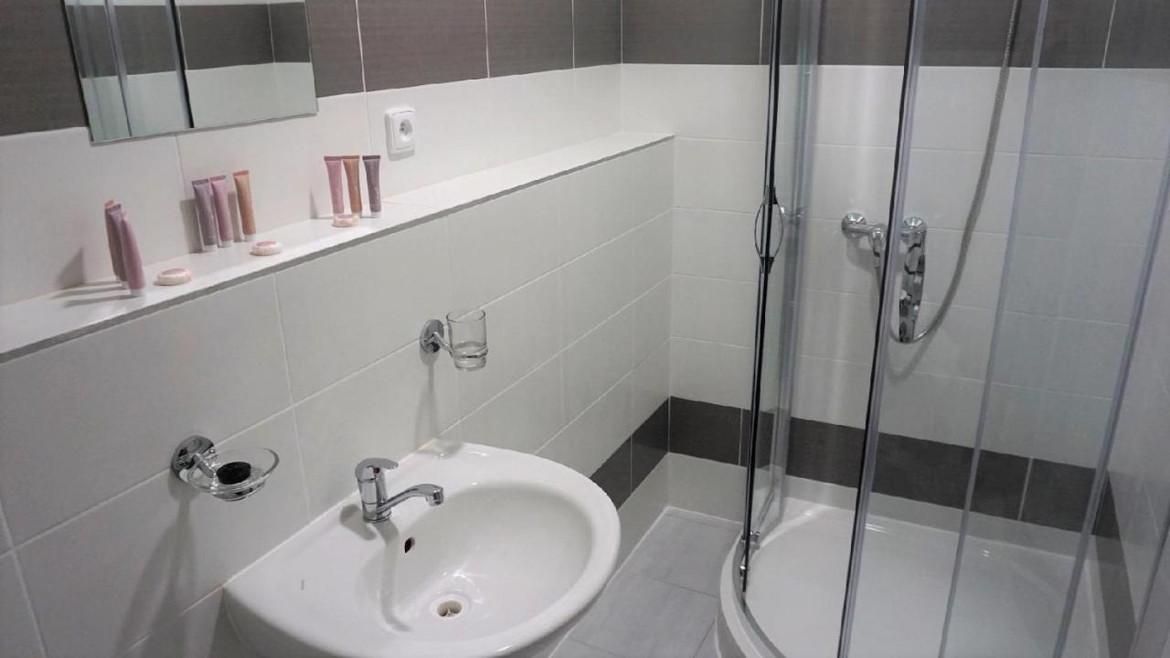 Hotel Metropol Cb 체스케부데요비체 외부 사진